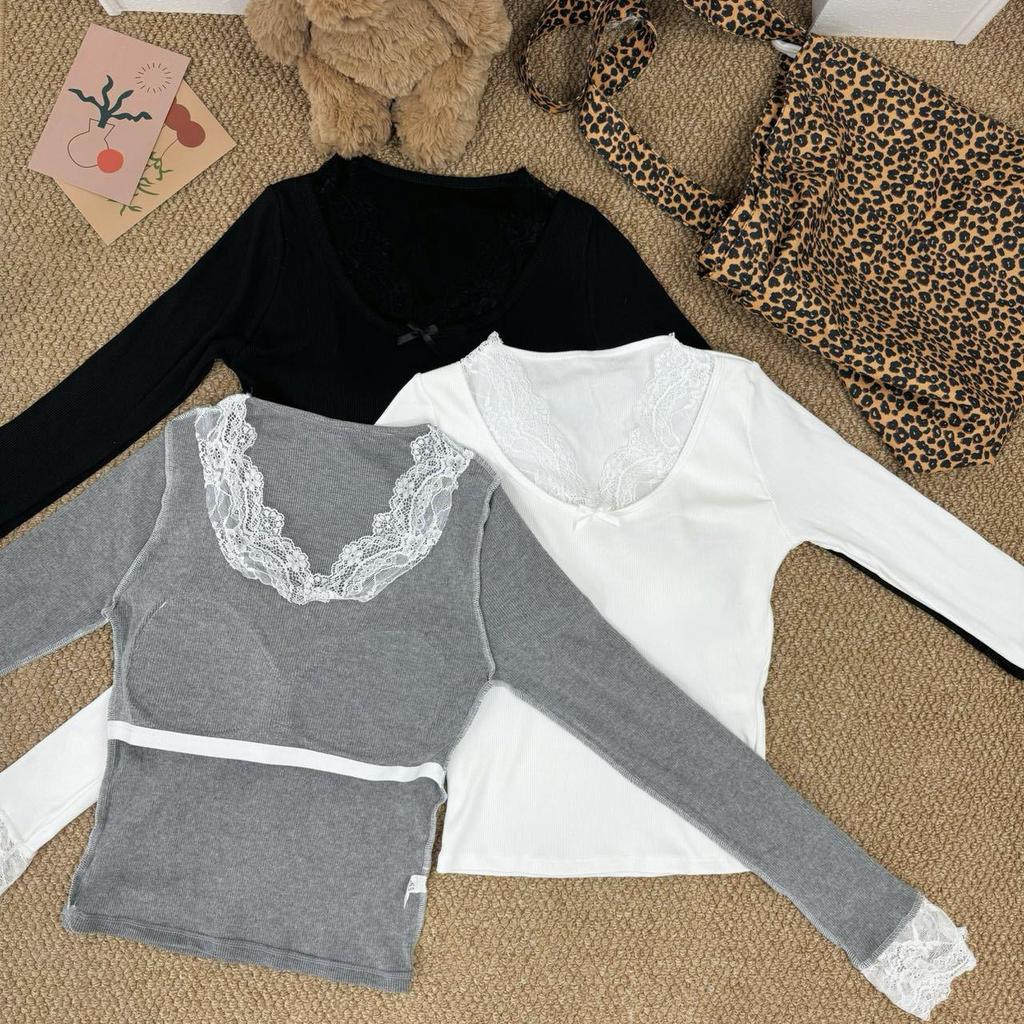 2024 Women's Slim Lace Patchwork Sweater: Elegant, High-End Autumn/Winter Style
