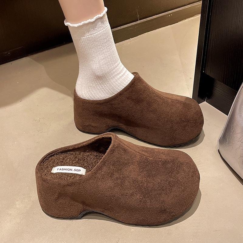For The New Autumn and Winter Shoes, Wear Thick-soled Slippers with A Half-slipper Over The Toe