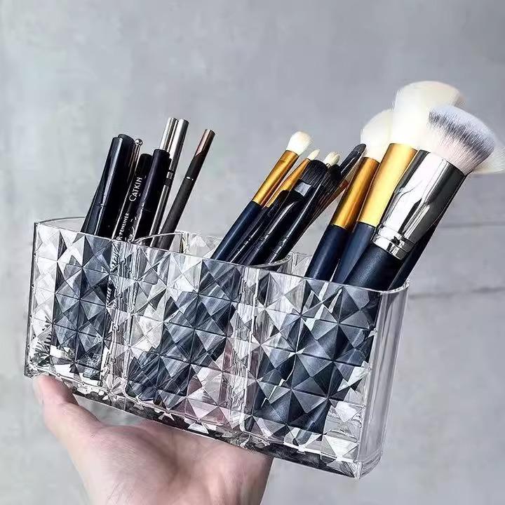 

Transparent Acrylic Three-Grid Makeup and Pen Holder 15.5*5.6*7 cm