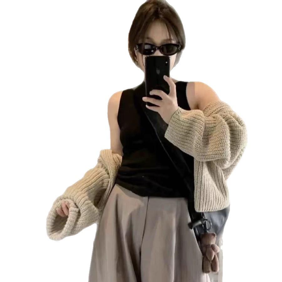 Women's Early Spring V-Neck French Style Lantern Sleeve Cardigan