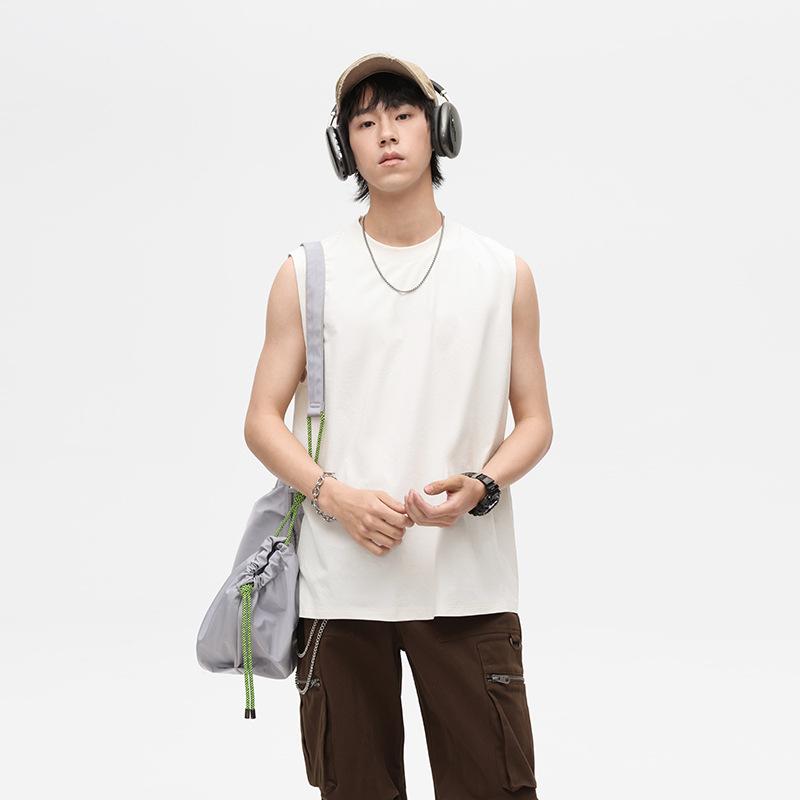 Men's Sleeveless Loose-Fitting Casual Vest for Outdoor Workouts and Hiking
