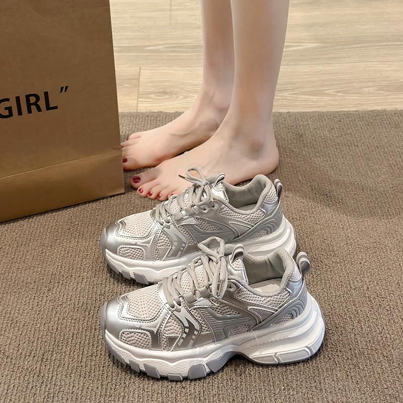 Showing Small Feet, White Versatile Height-increasing Platform Dad Shoes, Women's 2025 New Spring and Autumn Lightweight Versatile Sports Shoes