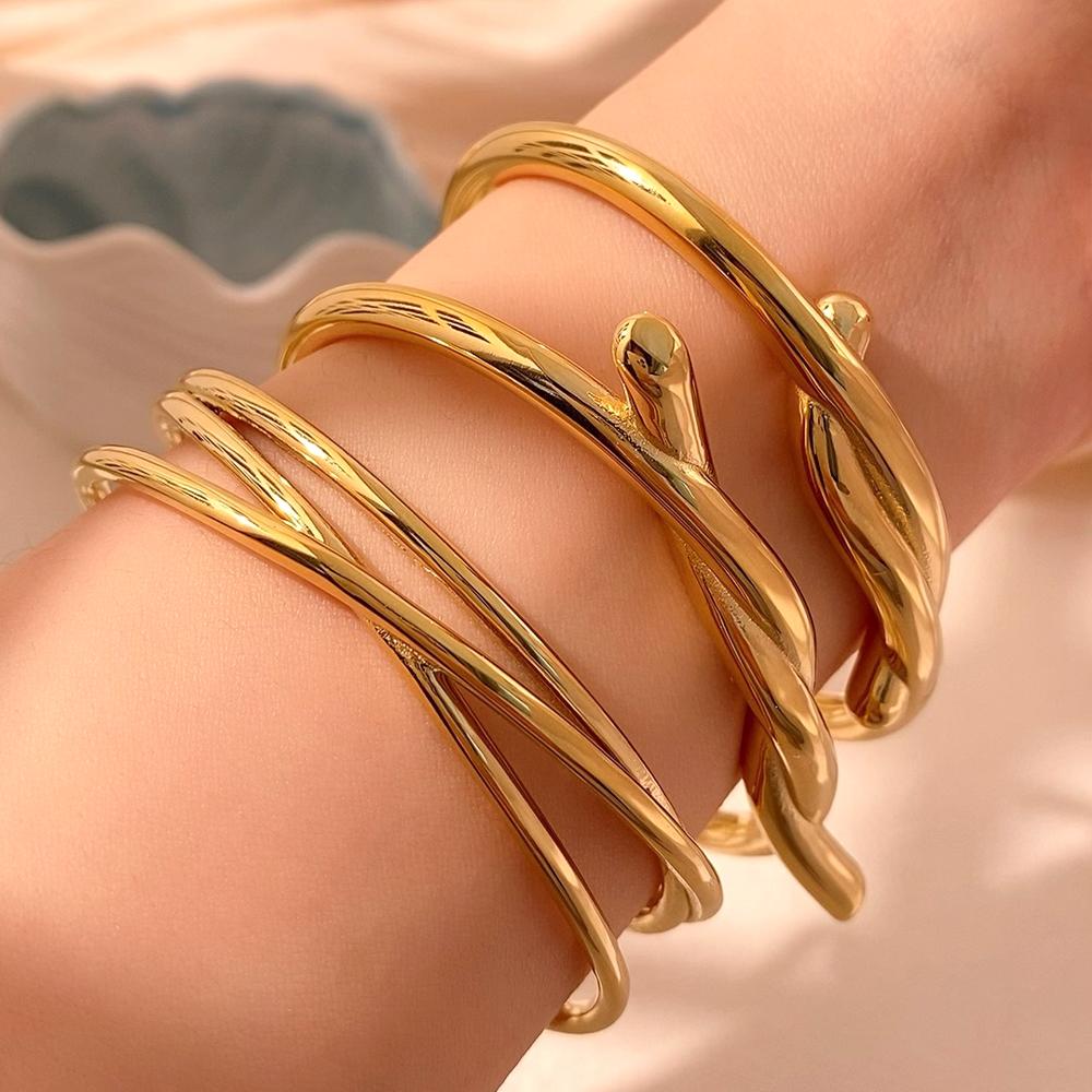 CARLIDANA Chunky Bangle Gold Plated Irregular Jewelry Geometric Stainless Steel Open Cuff Bangle Tarnish Free Waterproof Jewelry