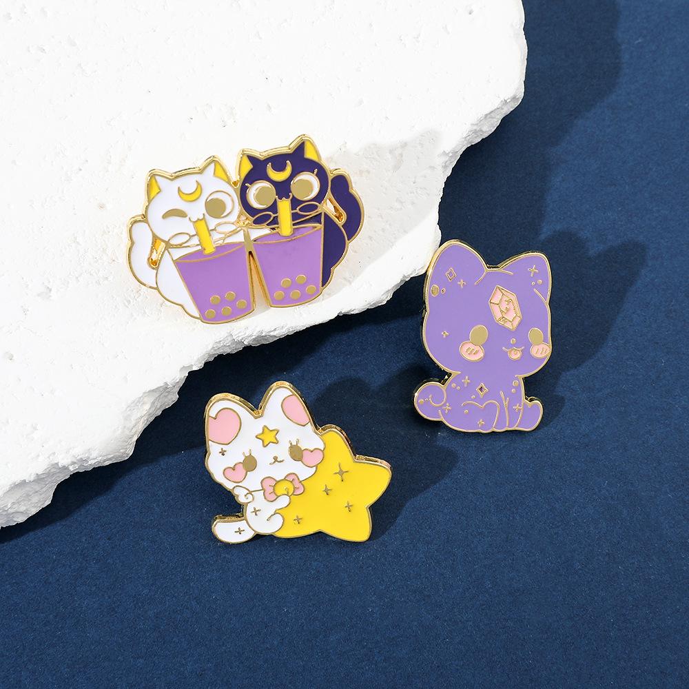 Cat Brooch Kitten Holding Stars Creative Personality Purple Cat Badge Bag