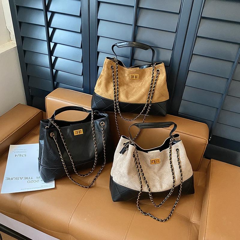 Vintage Tote Bag Commuter Premium Sense Lock Large Capacity Shoulder Bag Contrasting Color Splicing Chain Women's Bag
