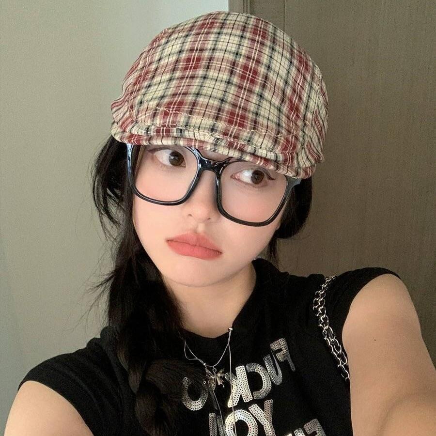 

Кепка вперед Ретро Клетчатая Шляпа Японского Художника Женская Большая Голова Крыло Британский Стиль Универсальная Газетная Шляпа Шляпа Пчела Тонкая Звездная Шляпа Лодыжки Трендовая M（56-58cm）