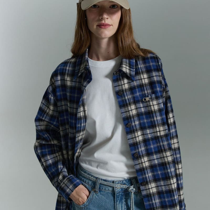 

OIOI COLLECTION Lettering Logo Ball Cap [BEIGE] FREE