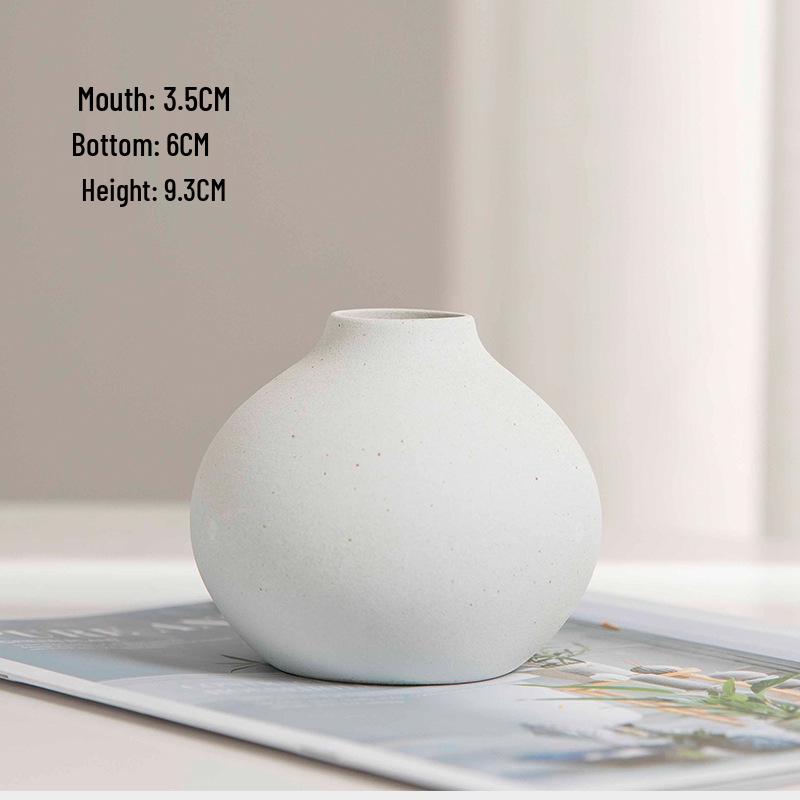 Nordic Ceramic Vase for Dried Flowers - Ideal for Living Room and Dining Table Decor; Perfect As Photo Props and Literary Ornaments.