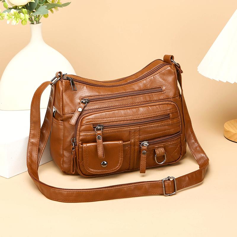 Женская многослойная сумка через плечо с множеством карманов и строчкой коричневый 1380₽