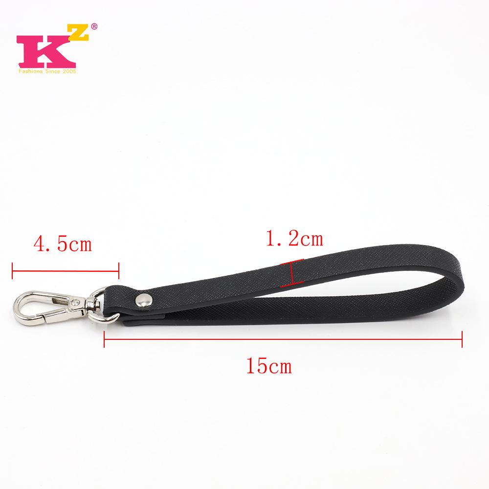 Saplı Askılı Siyah PU Çapraz Desenli Bileklik Portföy