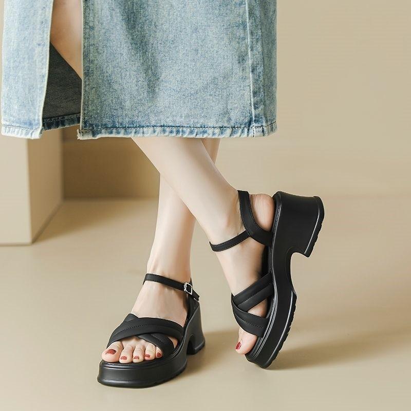 

White platform sandals women s summer new high-end muffin soft sole heightening word with women s shoes 40