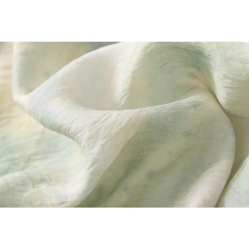 Oil Swoosh Stahovací šňůrka Neck Design Brzy na jaře