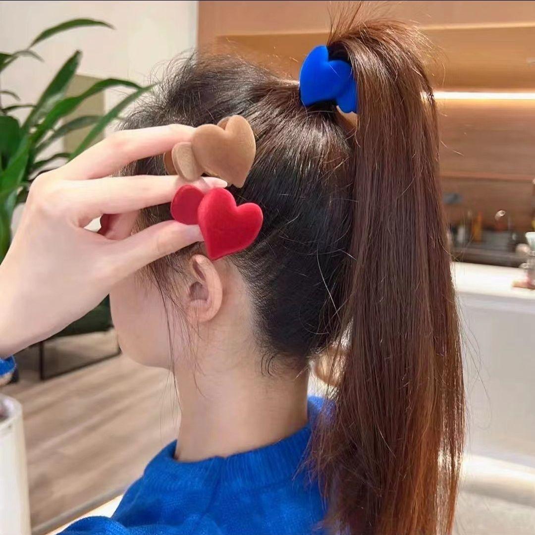 

Осенне-зимняя флокированная застежка Love с высокой застежкой из хвоща, инструмент для фиксации, противосвертывающаяся заколка для волос, головной убор для девочек