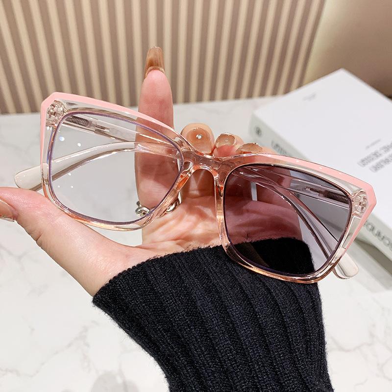 Multi-Focus Color-Changing Reading Glasses Far And Near Fashion Women'S Flat Glasses Reading Glasses Look Far And Near