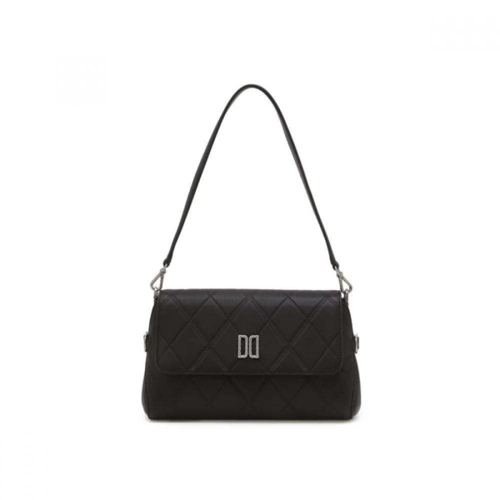 Daks Black Argyle Pattern Leather Flap Shoulder Bag Dcba6e431bk