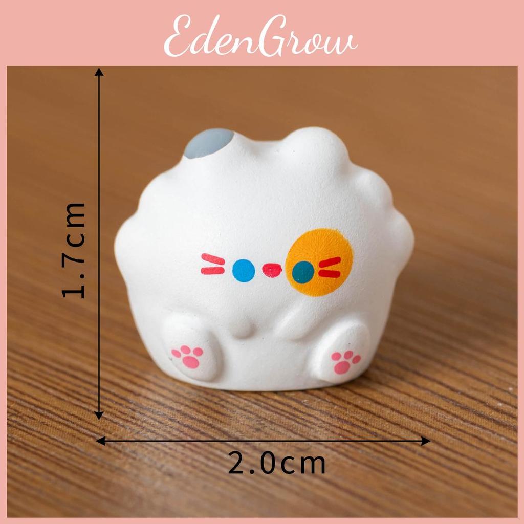 Resin Toy Cat With Cartoon Design For Desktop Decoration And Gift For Cat Lovers