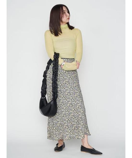 Moon Gathered Shoulder Bag
