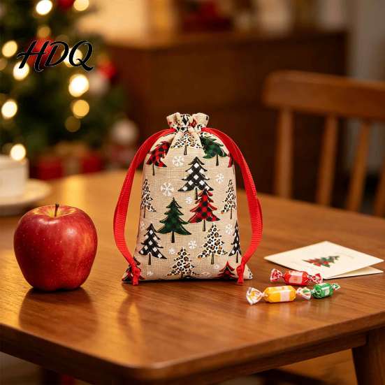 Reusable Holiday Bags Christmas Tree Print Drawstring Gift Bags Faux Linen Xmas Treat Bag Wrapping Candy & Apple Storage Pouch for