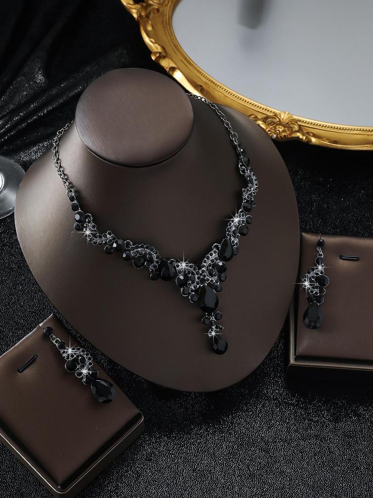 European & American Bridal Necklace Set: Rhinestone Jewelry for Wedding & Evening Dress Photography