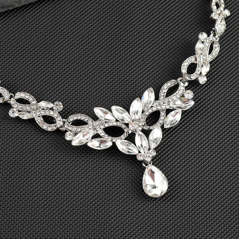 GemChic Women's New Exquisite Crystal Rhinestone Drops Leaf Sparkling Collarbone Necklace Earrings Two Piece Set Birthday Christmas Jewelry Gift