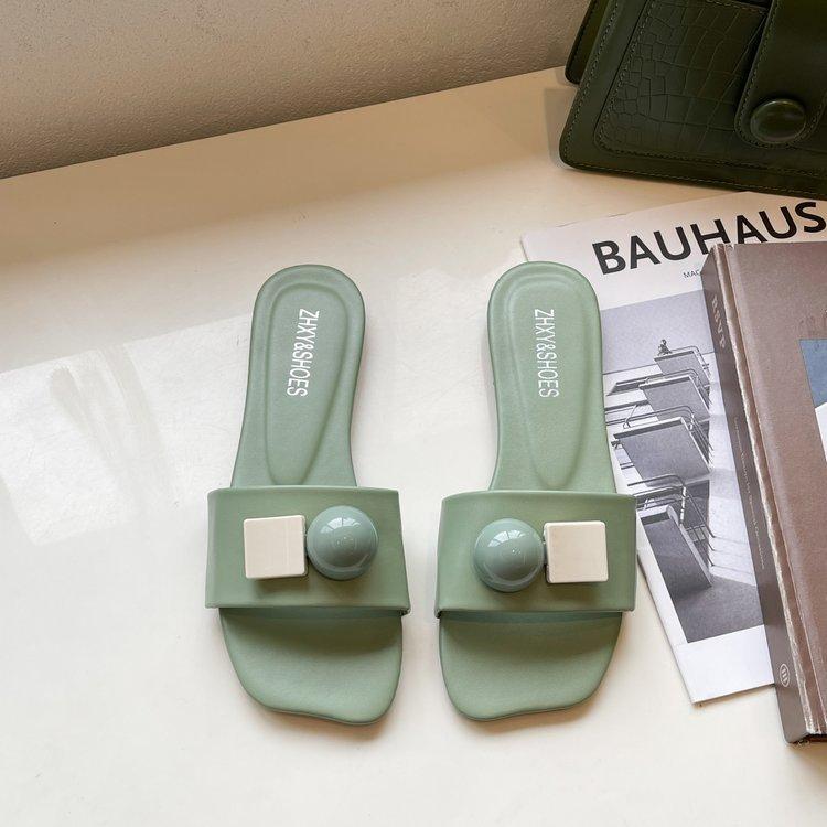 Lato 2025 damskie fajne kapcie noszenie styl zagraniczny noszenie nowa moda celebrytów internetowych płaskie jednosłowne świeże buty na miękkiej podeszwie