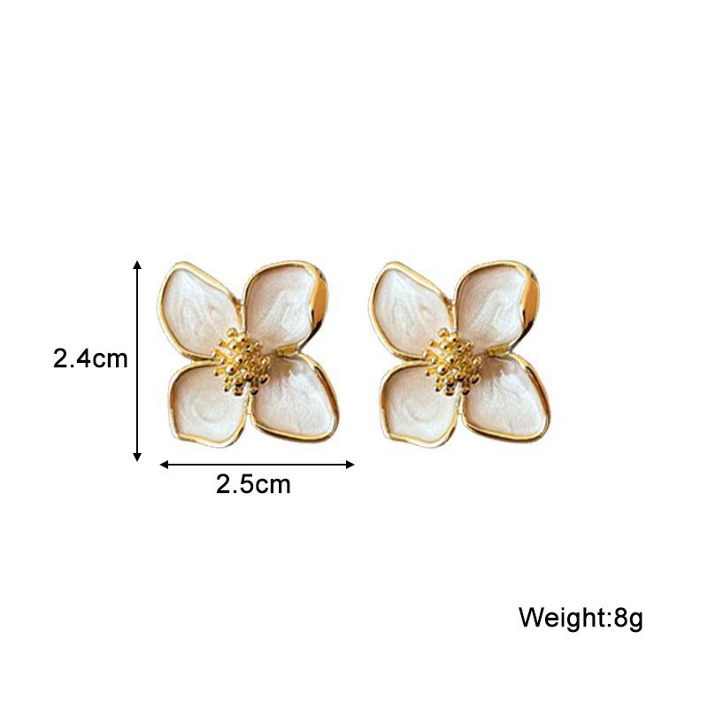White Color Flower Enamel Korean Style Stud Earrings for Women Girl Love Aesthetic Daily Life Minimalist Jewelry