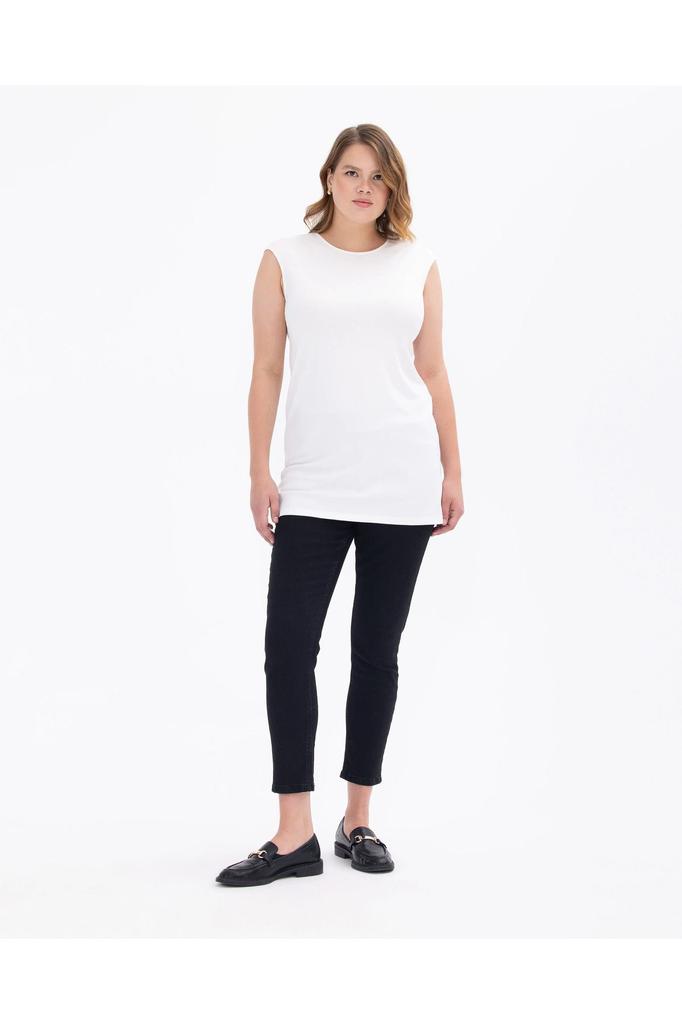 Women's Style Big Size T-Shirt Round Neck Plus Size Sleeveless Ecru T-Shirt