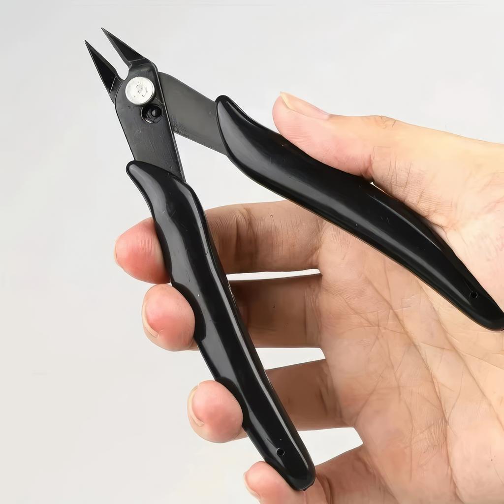 1 Piece Carbon Steel Wire Knife, Black in Color, Long-lasting and Sharp, Sturdy and Durable, Suitable for DIY and Jewelry
