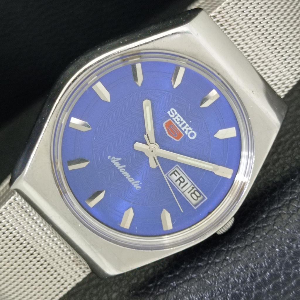 

AUTOMATIC VINTAGE SEIKO 5 JAPAN 6349A MENS BLUE COLOR DIAL WATCH a701326-5 R206a-a701326