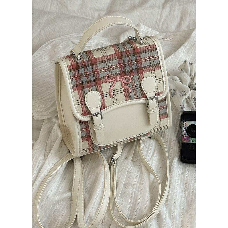 

This year, popular backpacks, niche design sense schoolbags, Korean college style go out to play backpacks, fashion casual backpacks белый