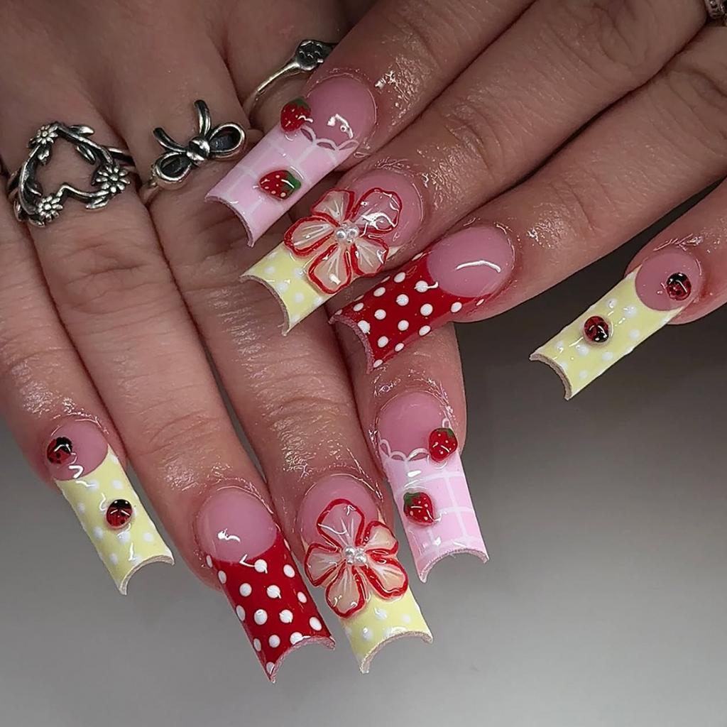 24 Pièces Longues Ongles Press-On Forme Coffin Rose Doux Fraise Cerise Motif Fruité Été Dopamine Ongles Faux Portables