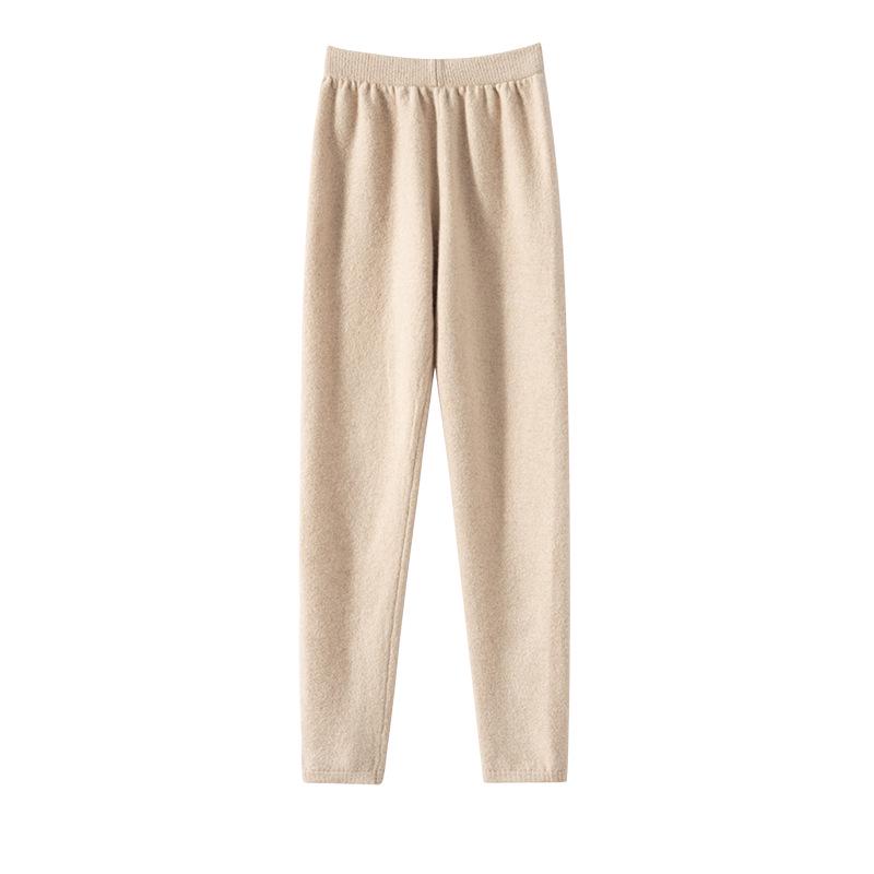 Women's Slim-Fit Thermal Knit Leggings - Solid Color, Thick, Lightweight, Cold-Resistant for Autumn/Winter Casual Wear.