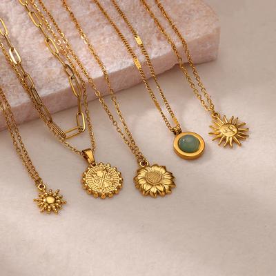 Titanium Steel Sunflower Smiley Face Necklace Round Tag Pendant Geometric Gold Women's Necklace Collarbone Chain Letter Pendant