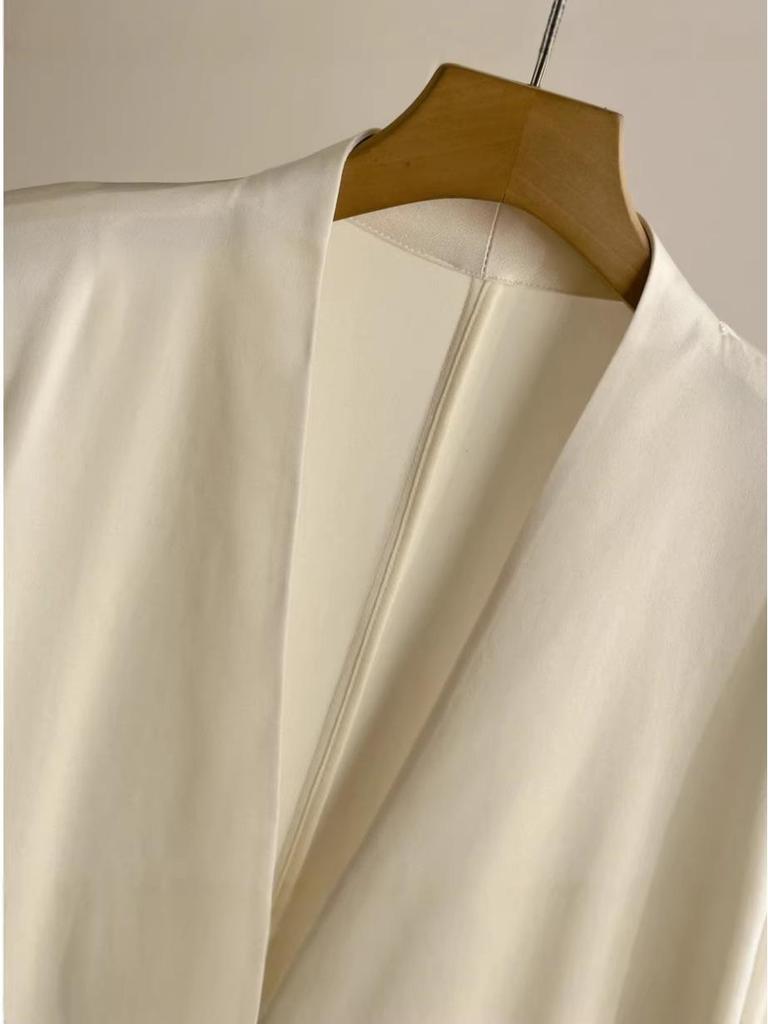 Endy Seven-Sleeve Versatile V-Neck Acetate Suit Jacket, Spring/Summer 2026: Stylish and Elegant Business Attire