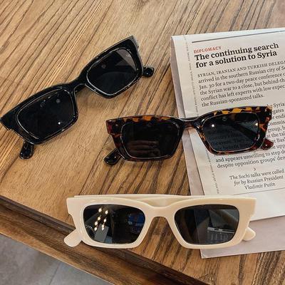 Trendy Retro Rectangular Disco Sunglasses: European & American Style for Women, Net Celebrity Street Fashion, Korean Hip-Hop Flair