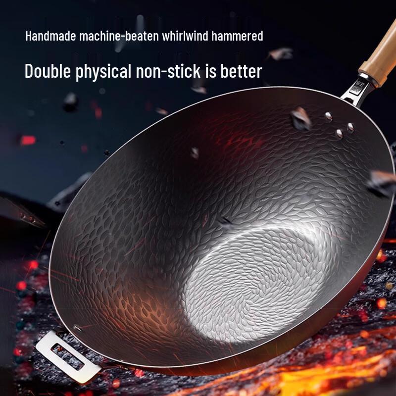 Yoshida Craft Wok aus gehämmertem Schmiedeeisen mit Deckel