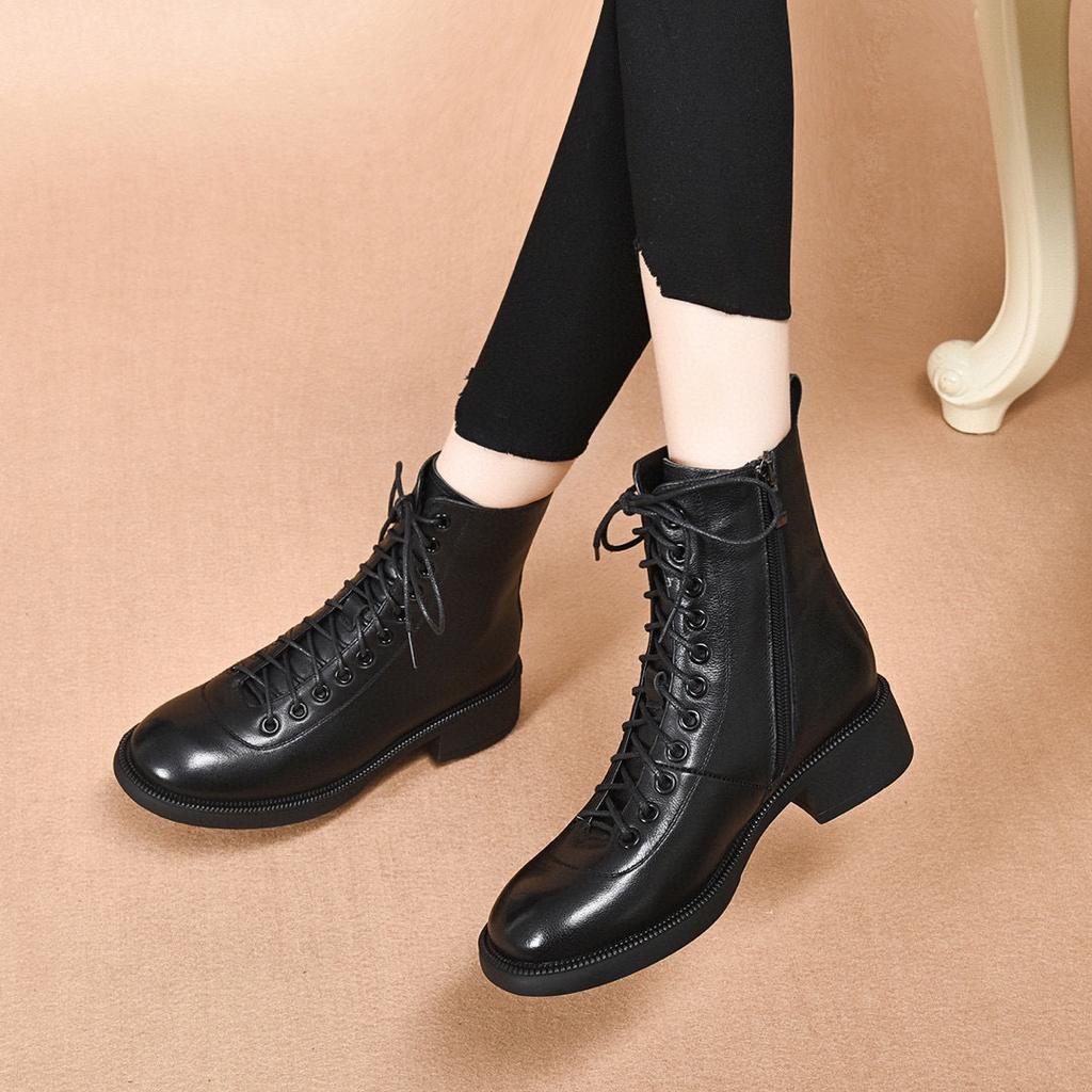 Lederstiefel Damenstiefel Herbst und Winter Riemen Martin Stiefel Erste Schicht Rindsleder runde Spitze seitlicher Reißverschluss flache Sohle Lokomotivstiefel