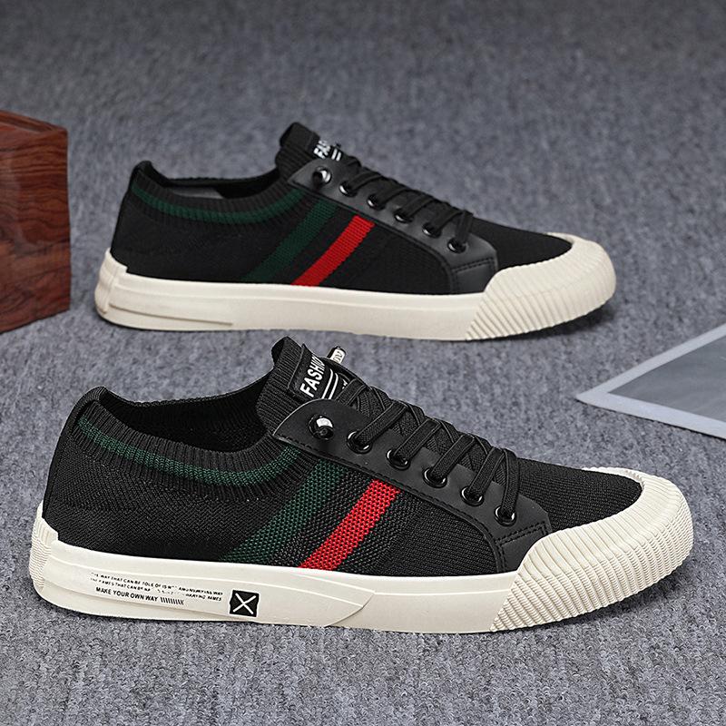 Flying woven breathable men's shoes 2025 spring and summer new trendy versatile sports and leisure mesh board shoes one pedal lazy shoes