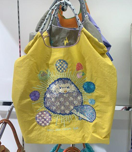 Eco-Friendly Japanese Embroidered Flower Nylon Canvas Shopping Bag
