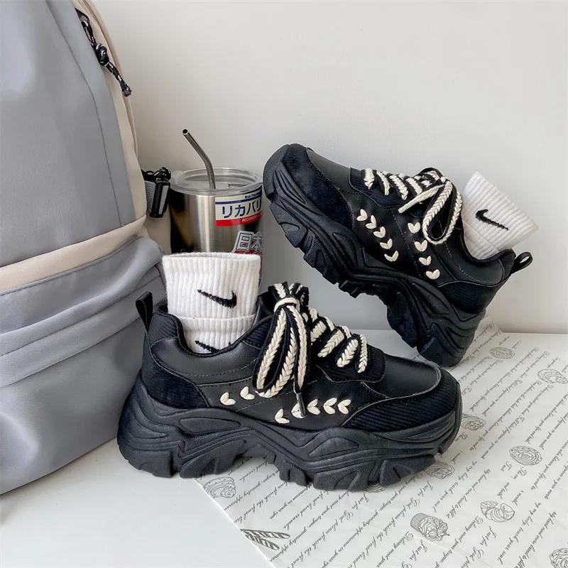 Women's Autumn Running Shoes 2025 New Fashion Platform Lace Up Vulcanize Shoes Wedges Anti Slip Ladies Sneakers Tenis De Mujer