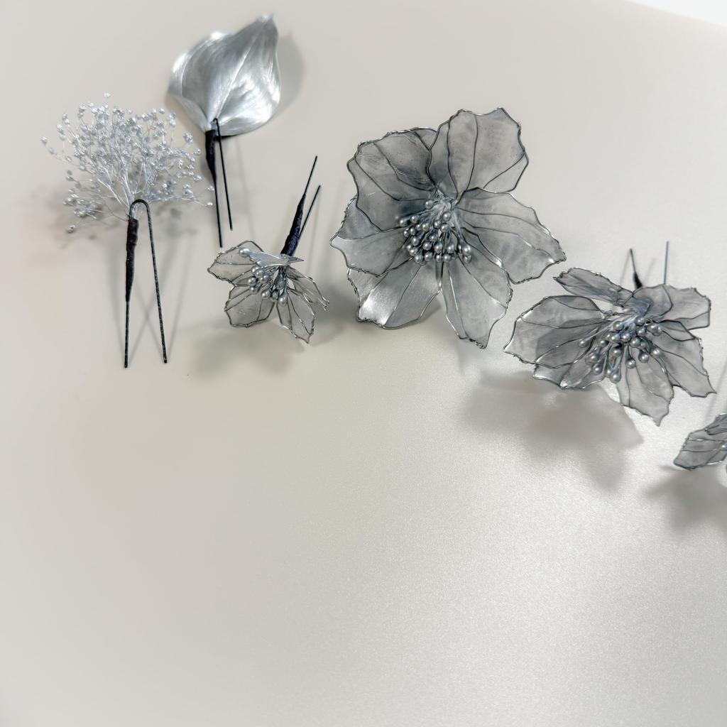 Ensemble de diadème Fleur Américaine Argenté: Feuilles Argentées, Gypsophile Argenté