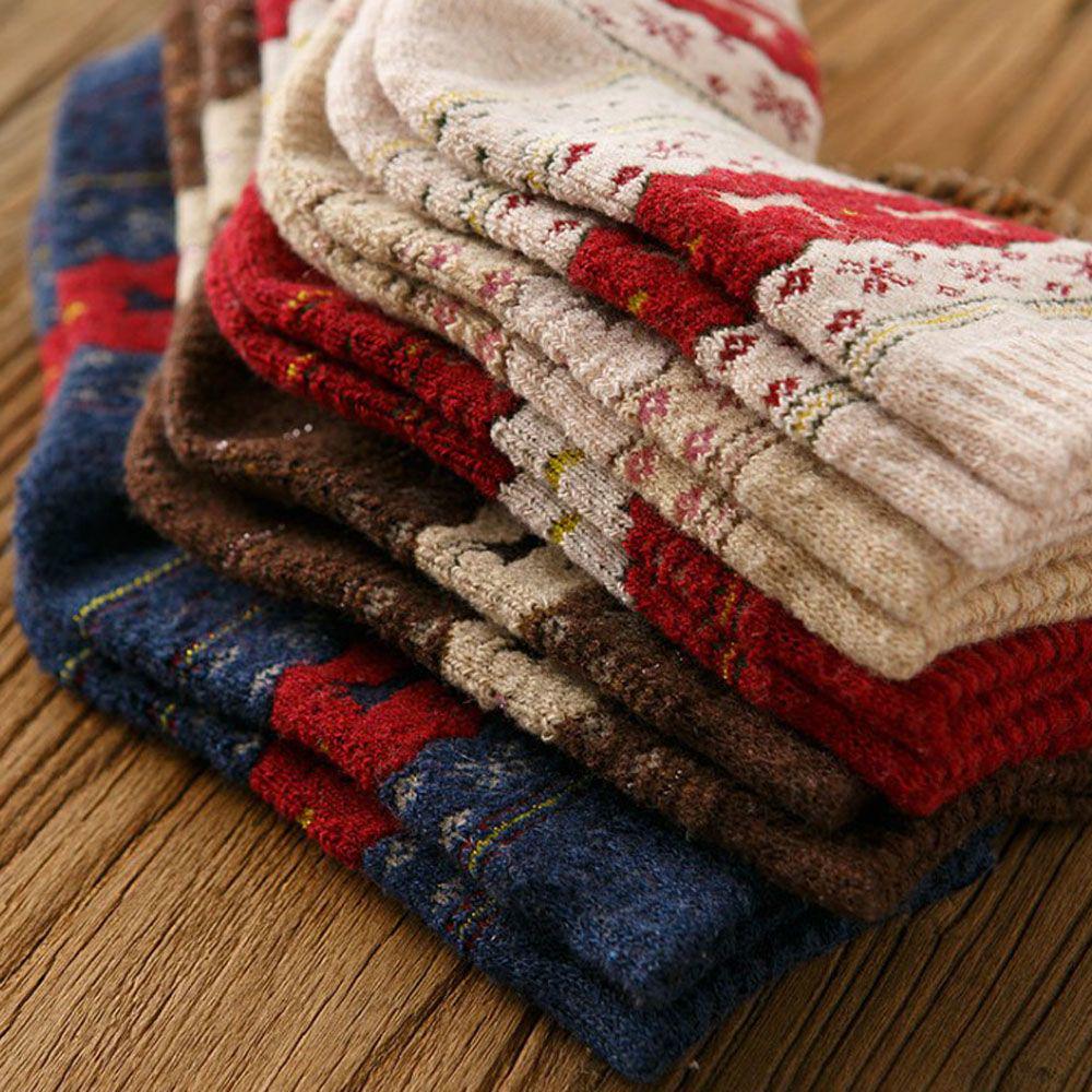 Soft Comfortable Winter Deer Christmas Snow Flake Wool Socks