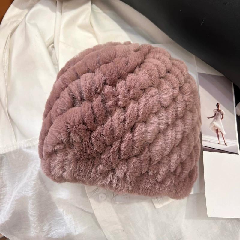 Căciulă din Blană de Iepure Rex Reală, Tricotată din Lână Caldă și Rezistentă la Frig, Versatilă pentru Toamnă și Iarnă pentru Femei