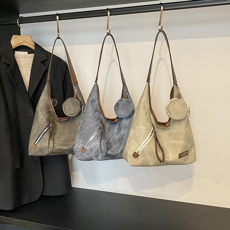Heute beliebte kleine Tasche Damen neue Mode Schulter Umhängetasche vielseitige Pendler Umhängetasche Beuteltasche