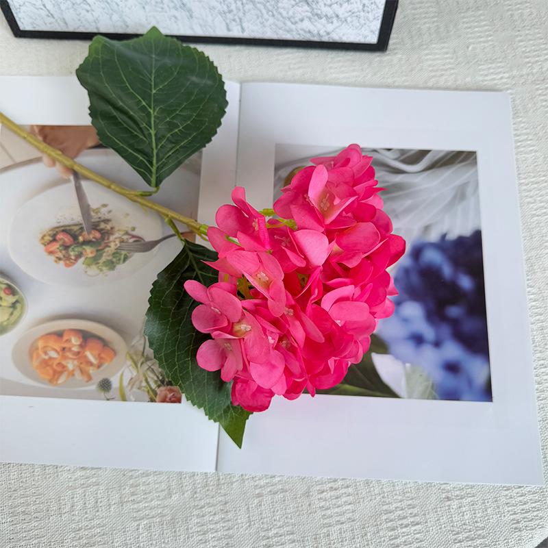 

Hydrangea Artificial Flower Ornament for Living Room and Dining Table Decoration розы красного