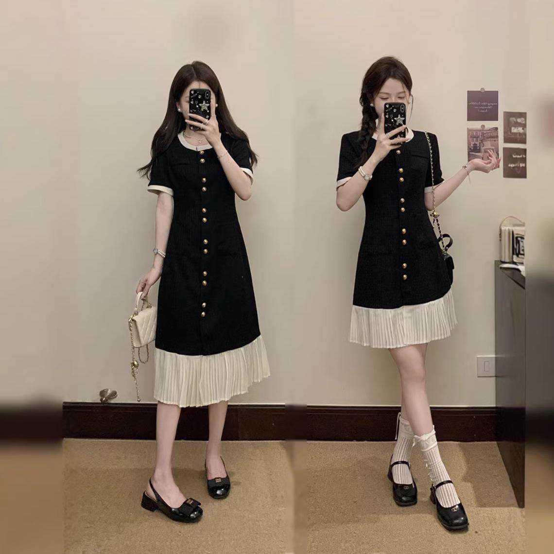 

Elegant Plus Size Patchwork Pleated Dress with Slimming Round Neck & Short Sleeves XL