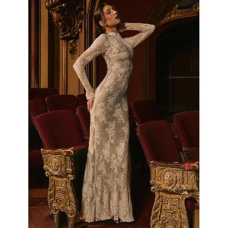 Lace new long-sleeved round-neck dress, sexy and stylish, French-style, slim-fit, with cut-out details and a bodycon silhouette