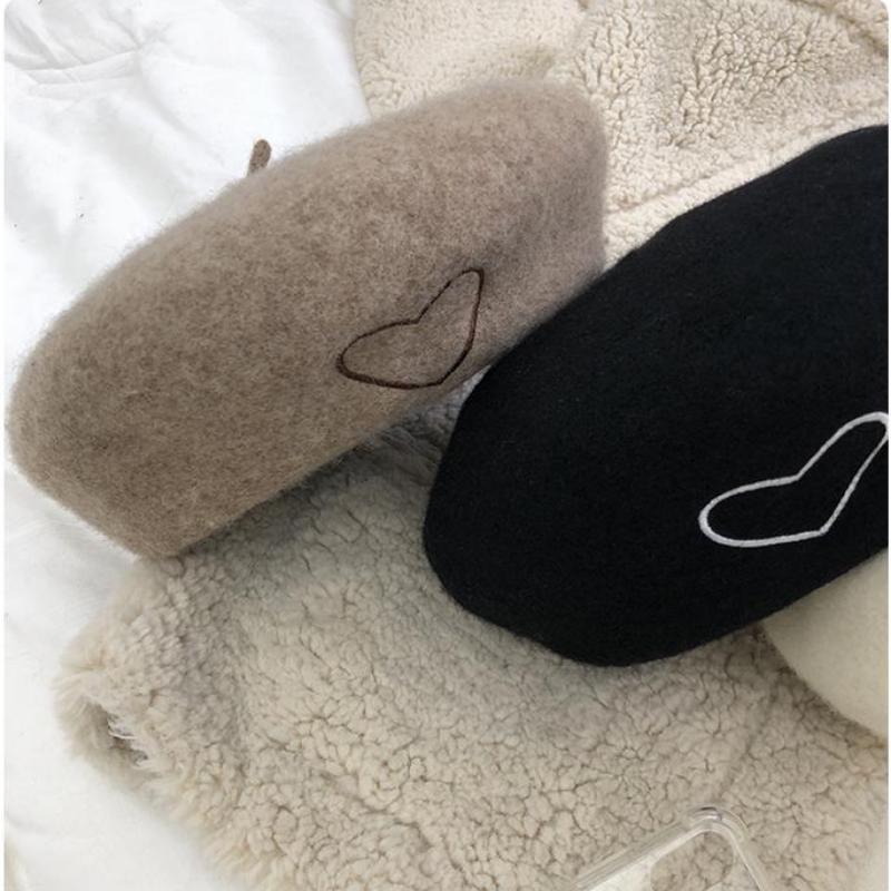 Love Embroidered Tweed Beret Hat Female Autumn And Winter Korean Version Retro Painter Hat