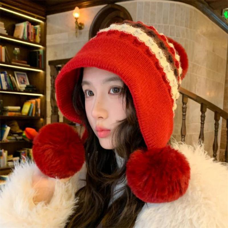 Autumn and Winter Women's Knitted Hats, Fleece Thickened Warm Wool Hats, Windproof and Cold-proof, Small Face, Ear Protectors, Pullover Hats