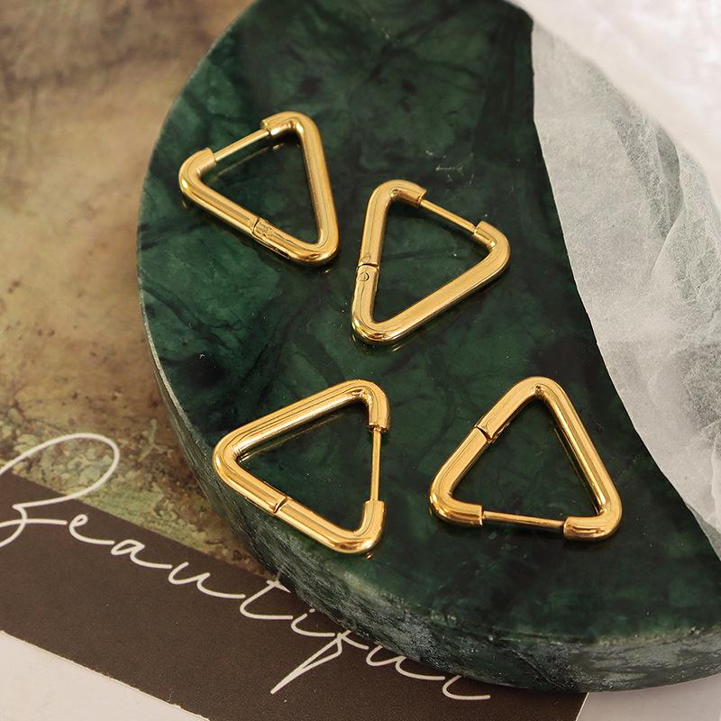 Japanese Autumn/Winter Geometric Heart Earrings: Women's 18K Gold-Plated Titanium Studs